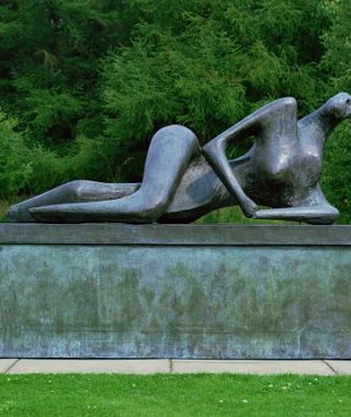 Henry_Moore_Reclining_Figure